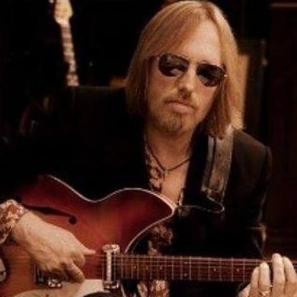 Meet your Posher, Stephanie - Picture 1 of 1